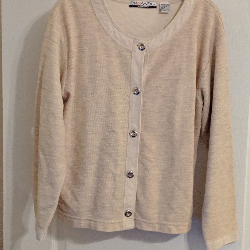 Various Clothes - Picture 6 of 6
